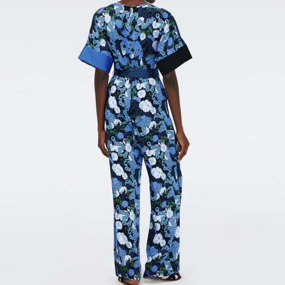 DVF Jumpsuit - Picture 4 of 8